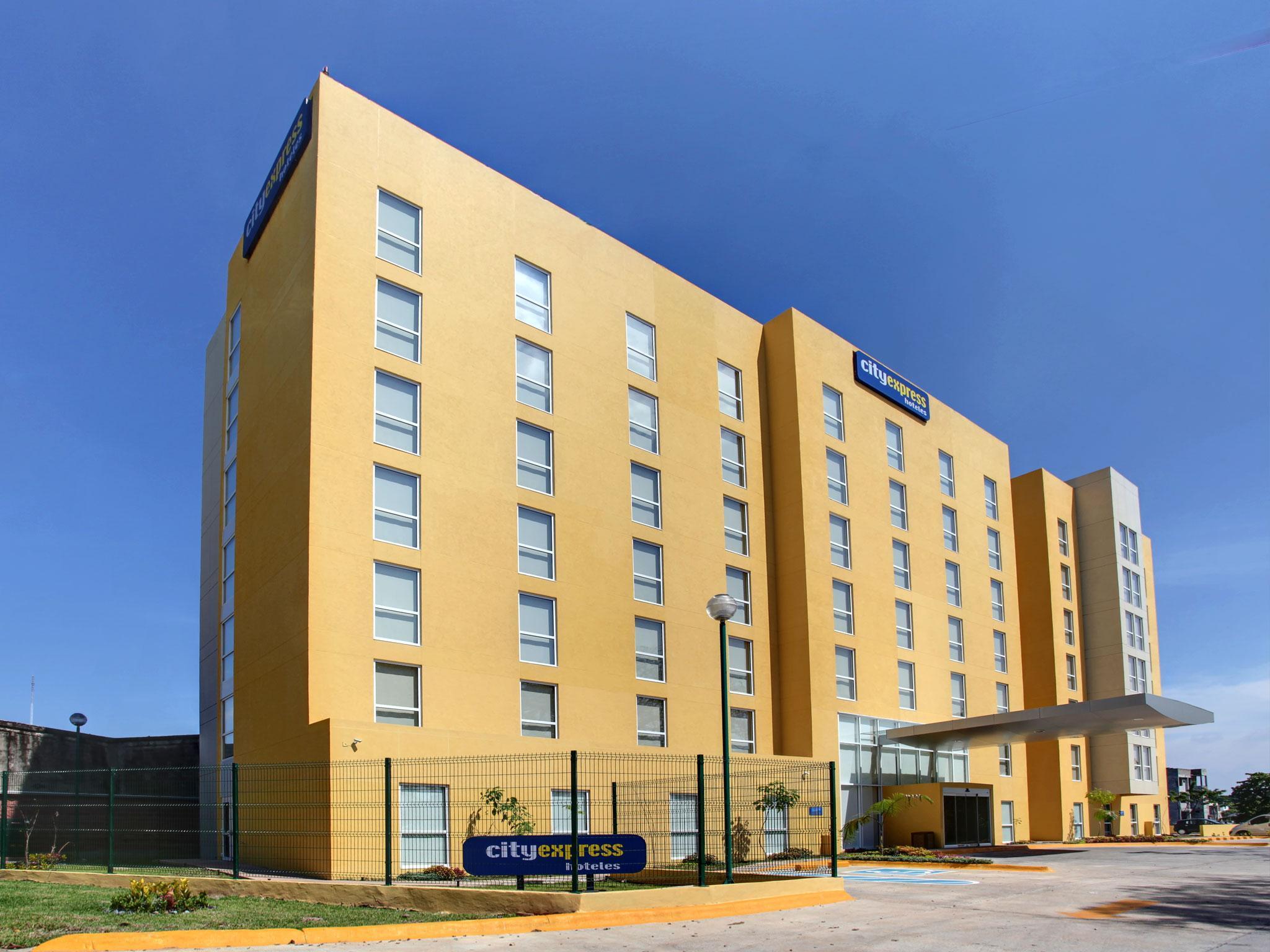 City Express Junior By Marriott Villahermosa Buitenkant foto