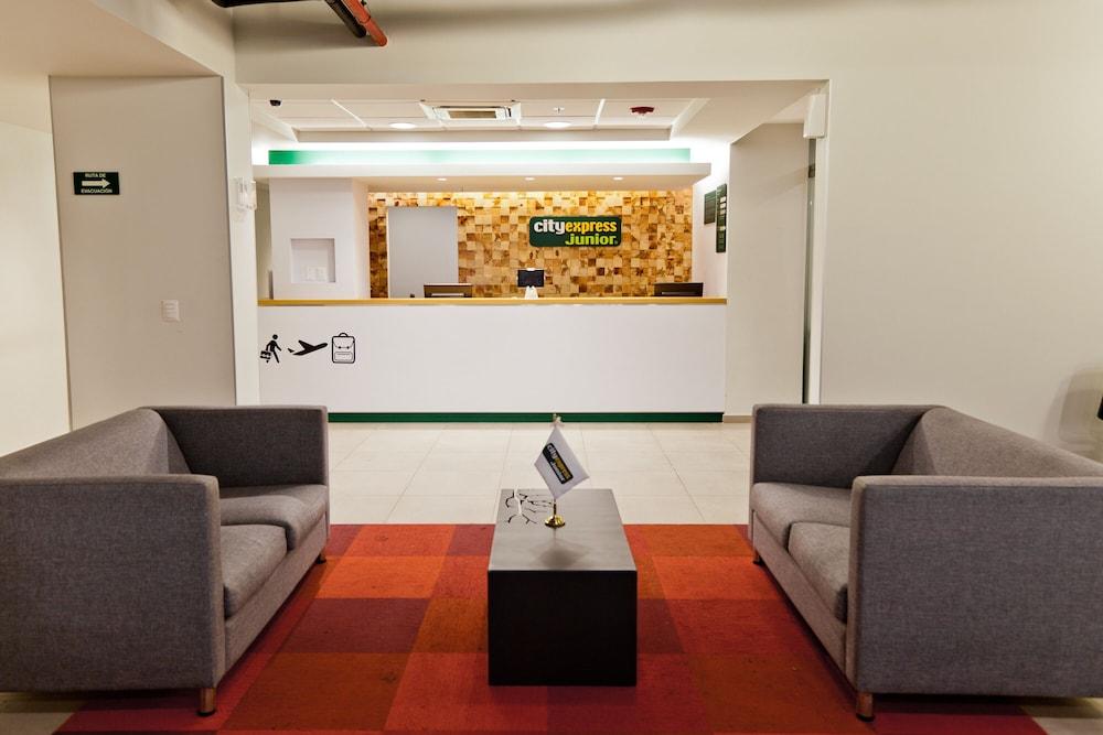 City Express Junior By Marriott Villahermosa Buitenkant foto
