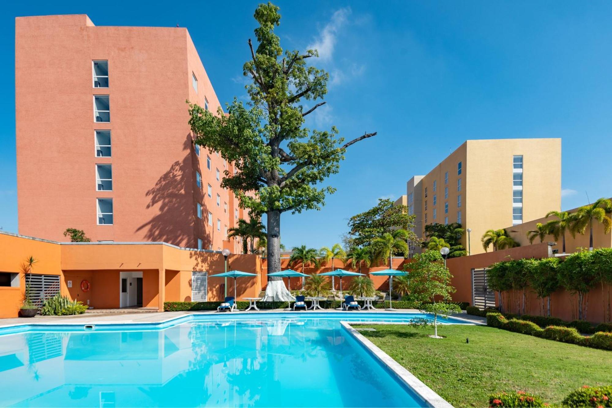City Express Junior By Marriott Villahermosa Buitenkant foto