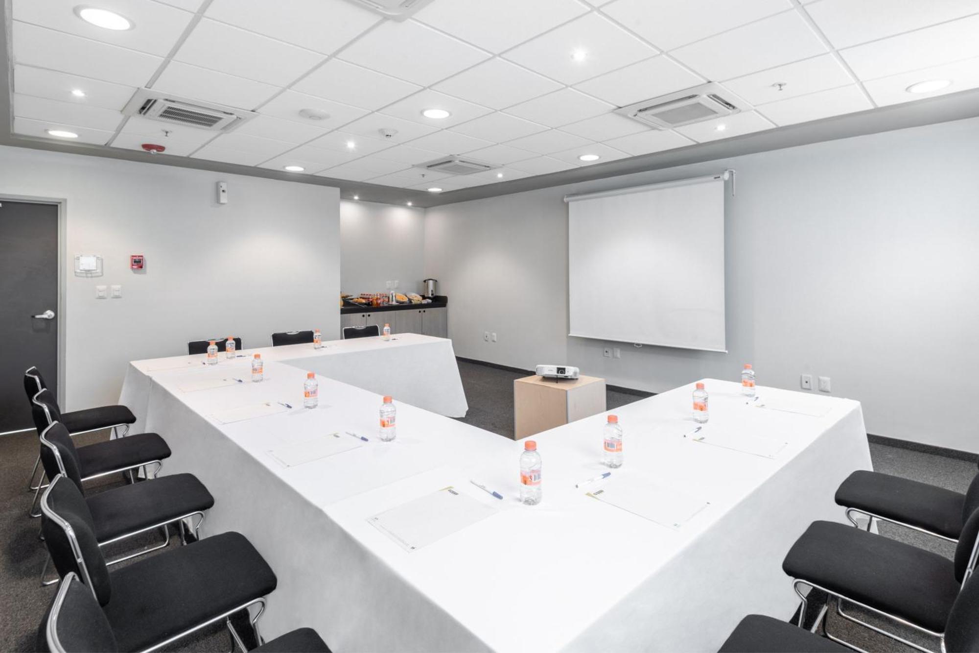 City Express Junior By Marriott Villahermosa Buitenkant foto